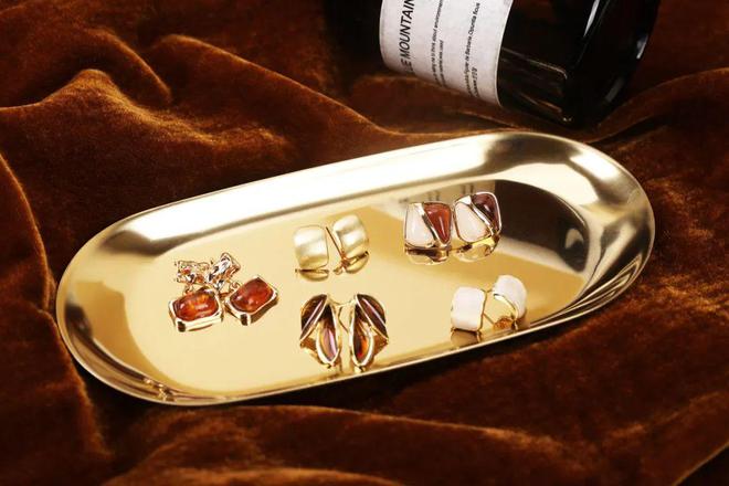 贵耳环惊艳住了谁戴都好看！开元棋牌被这10对中古富(图24)